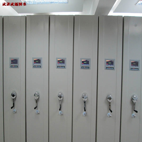 手摇式密集架2.jpg 手摇式密集架2.jpg